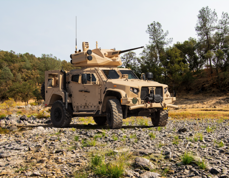 Oshkosh Defense JLTV on display at Modern Day Marine 2022