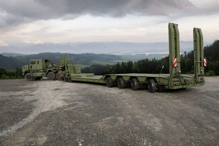 Oshkosh Defense Medium Equipment Trailer (MET)